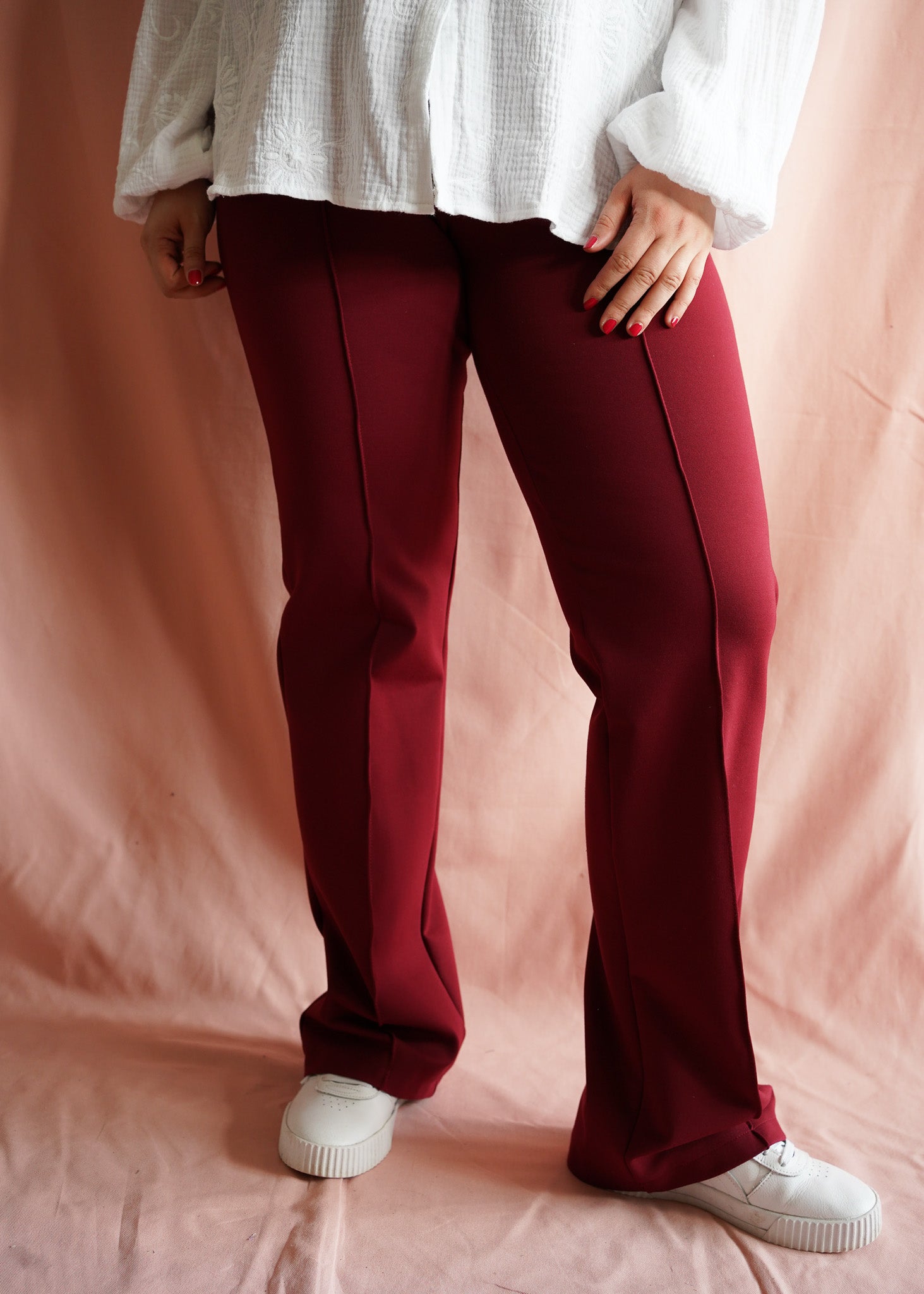 Tess (bordeaux) straight pants